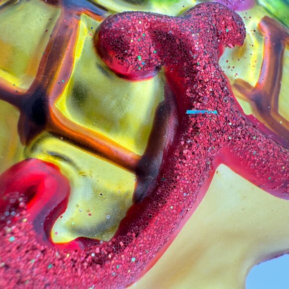 Handcrafted Heart-Shaped Glass Ornament Red Rose Floral Gold Base Red Glitter 4" - Picture 4 of 9